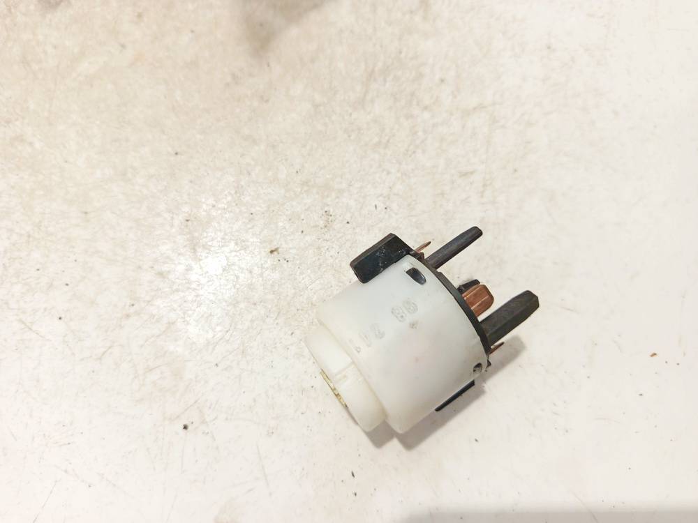 4B0905849 Volkswagen Passat 1993 Ignition Starter Switch