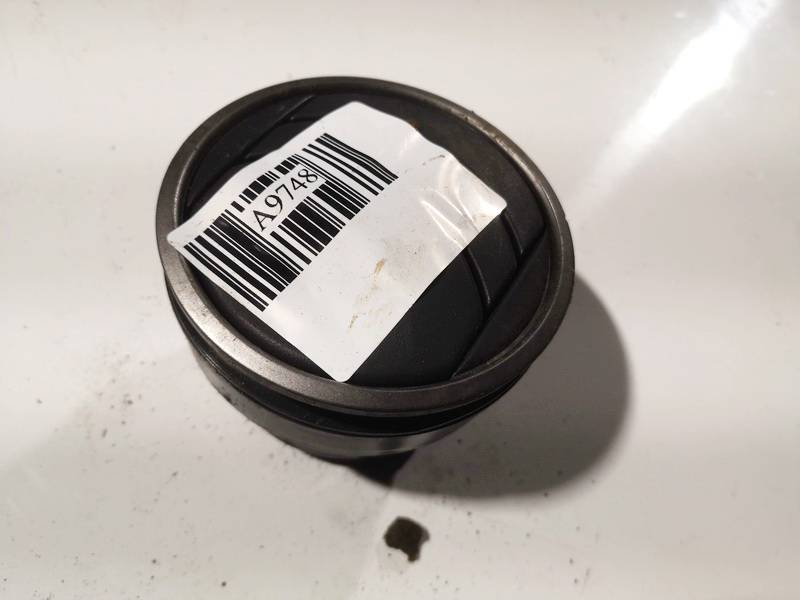 GJ6A Mazda 6 2003 Salono oro groteles