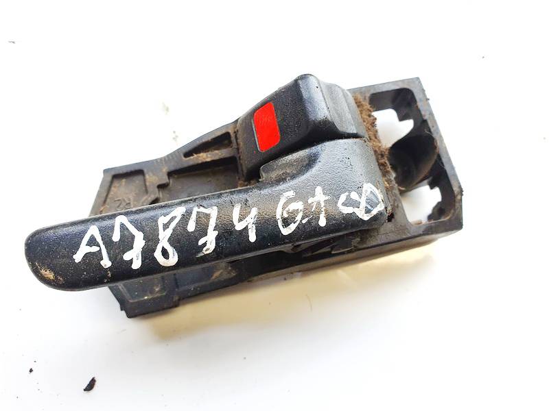 Toyota RAV-4 2005 Iekšējais atvēršanas rokturītis - AIZMUGURE PA LABI