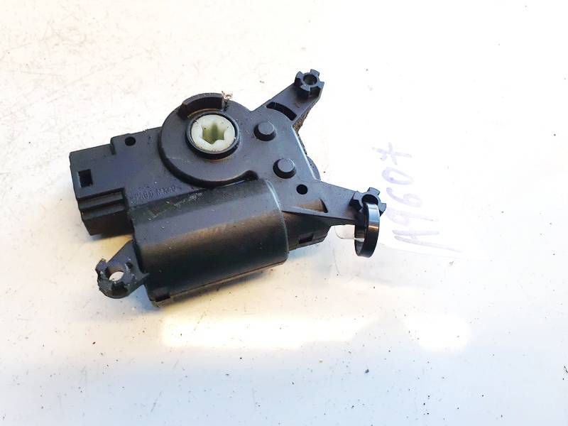 52406337R03 Opel Astra 2004 Peciuko sklendes varikliukas - Thumbnail 3