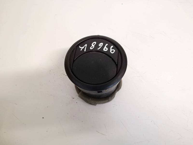 BP4KGM732 Mazda 2 2010 Wloty powietrza do kabiny