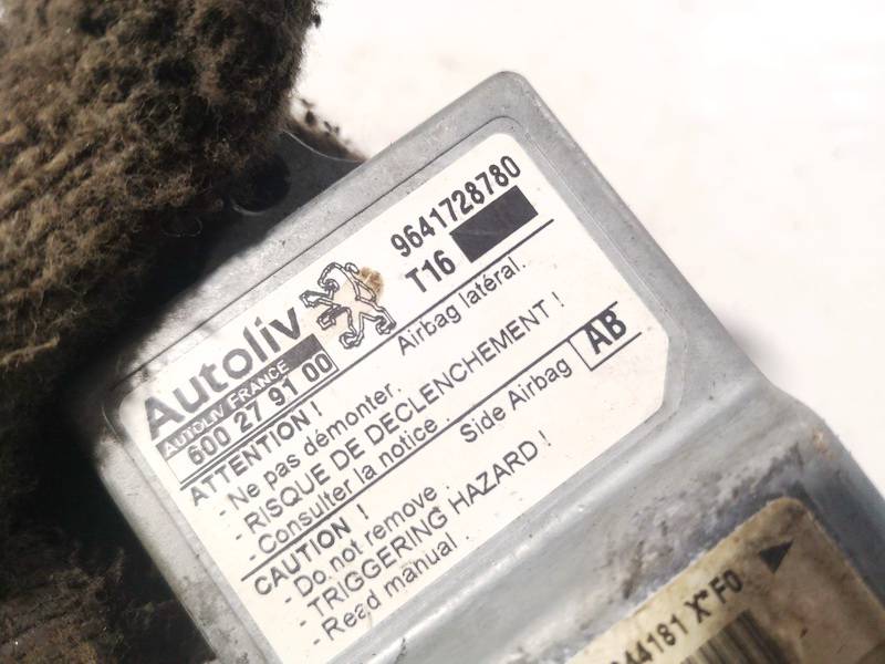 9641728780 Peugeot 206 2001 Komputer SRS airbag – moduł sterujący poduszek powietrznych - Thumbnail 3