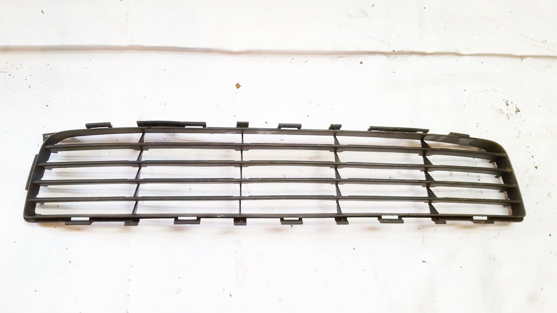 5311202080 Toyota Auris 2008 Bumper Grille - FRONT CENTER