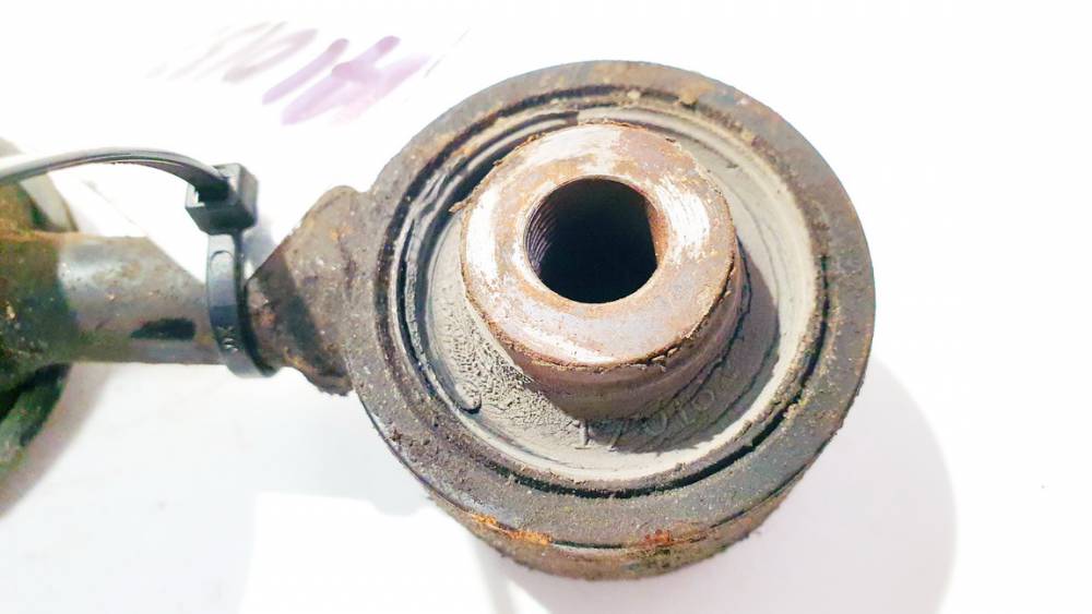 Toyota Previa 2006 Moottorin moottorituki - Thumbnail 3