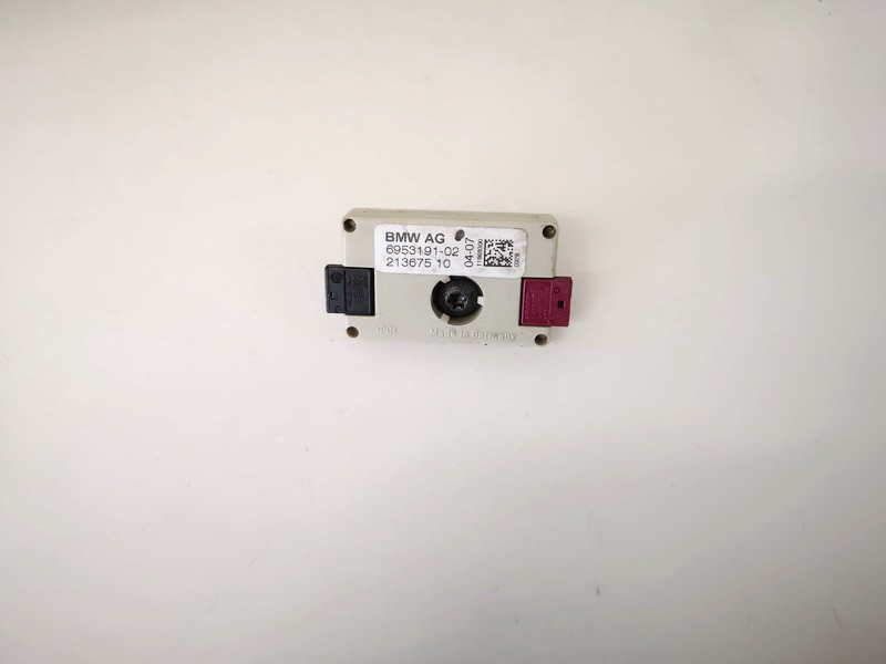 695319102 BMW 5-Series 2005 Antenna Module Unit