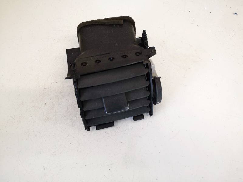 1556432090 Toyota Auris 2007 Dash Vent (Air Vent Grille)
