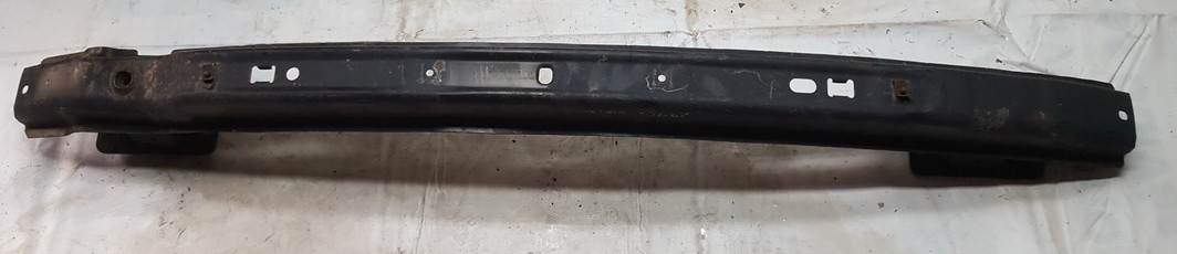 Volkswagen Caddy 2008 Belka zderzaka (wzmocnienie) - PRZEDNIE