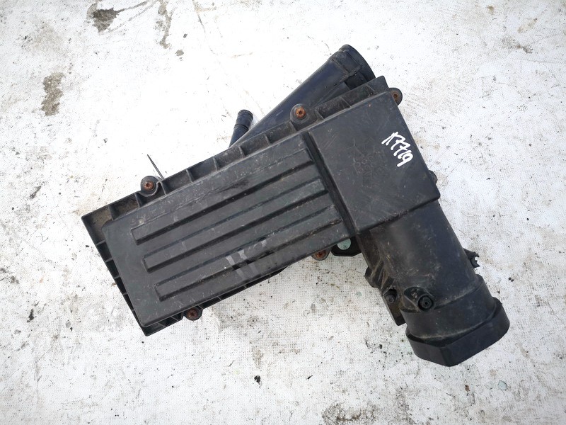 3C0129607AG Volkswagen Passat 2006 Air filter box