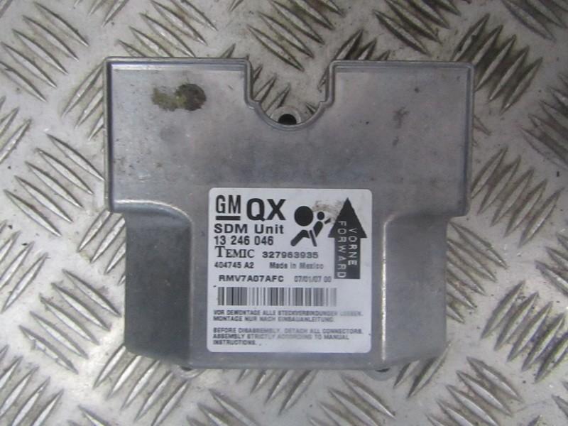 13246046 Opel Zafira 2005 Airbag crash sensors module