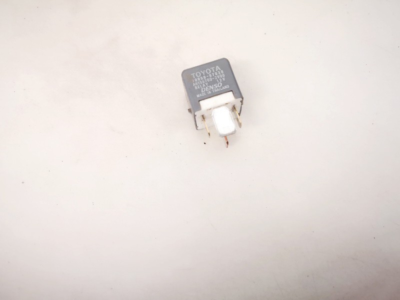 9008087030 Toyota Avensis 2005 Relay module