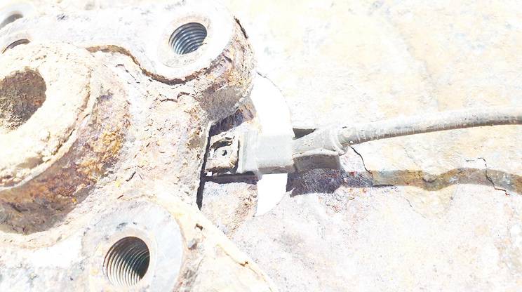 479500005R Renault Laguna 2008 ABS devējs - AIZMUGURE PA KREISI