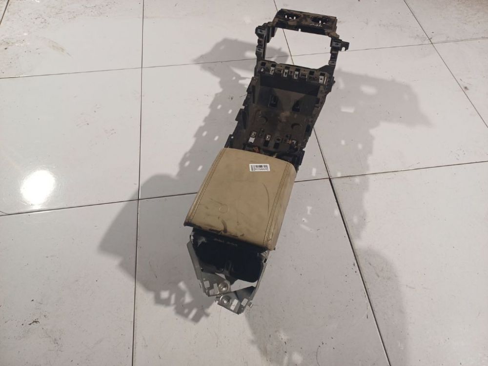 Jaguar XF 2008 Seat Armrest - Thumbnail 2