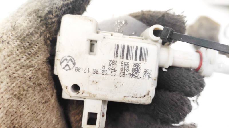 3B0810773A Volkswagen Passat 1998 Fuel Flap Motor - Thumbnail 3