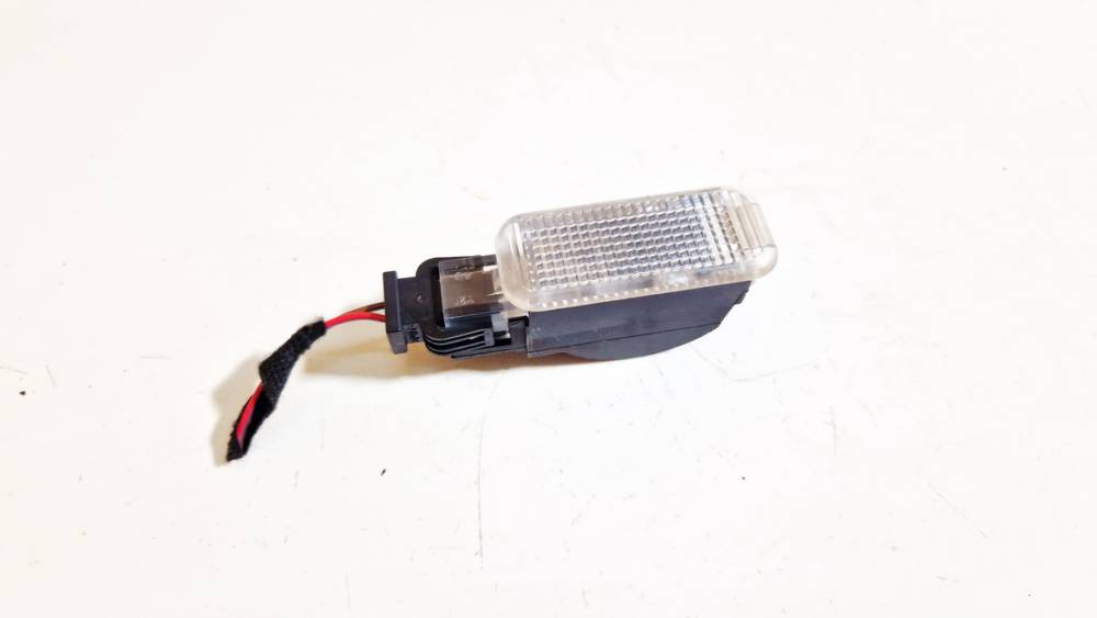 893971632 Audi A6 2007 Interior lighting