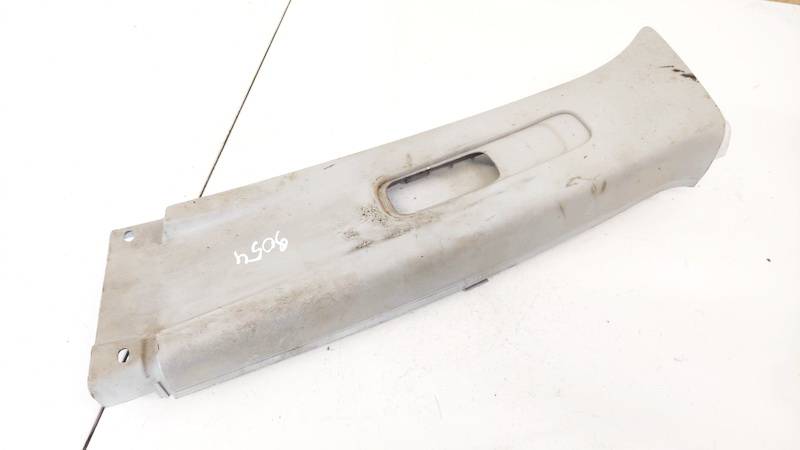 C23568211 Mazda 5 2006 Interior trim