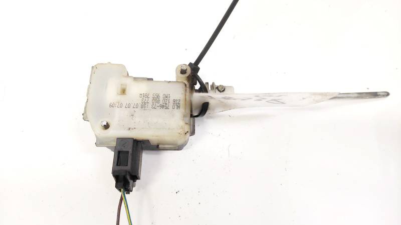 1M0959781A Skoda Octavia 2008 Élément de Réglage Central