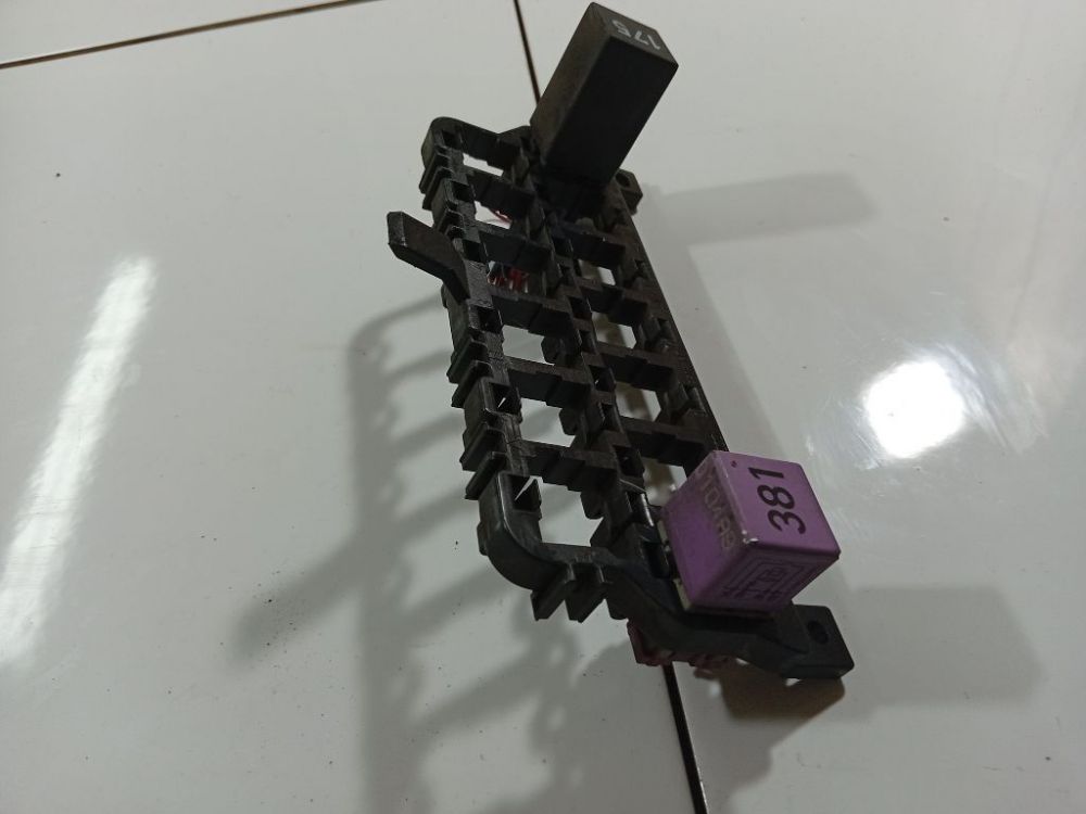 8D0937503E Volkswagen Passat 1999 Fuse box - Thumbnail 2