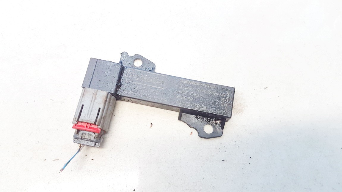 8M5T15K603KA Ford Kuga 2009 Antenos blokelis
