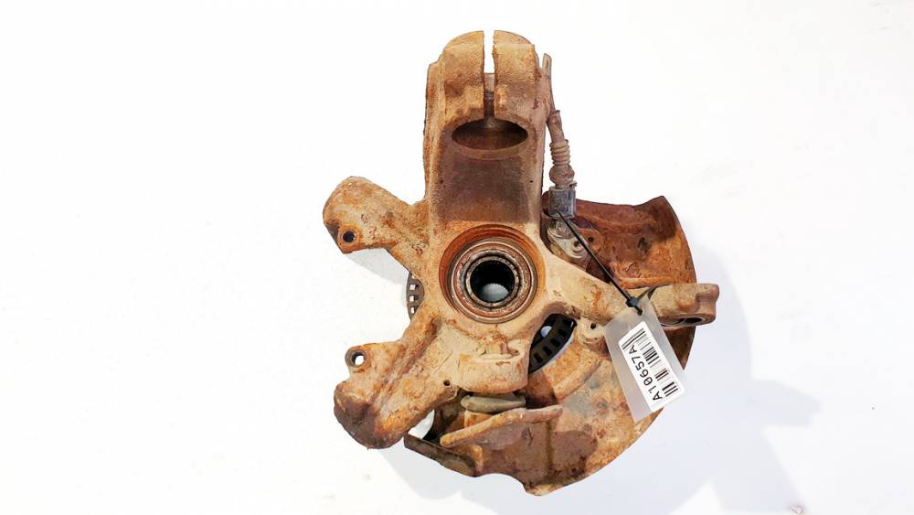 Volkswagen Golf 2000 Steering knuckle - FRONT RIGHT - Thumbnail 2