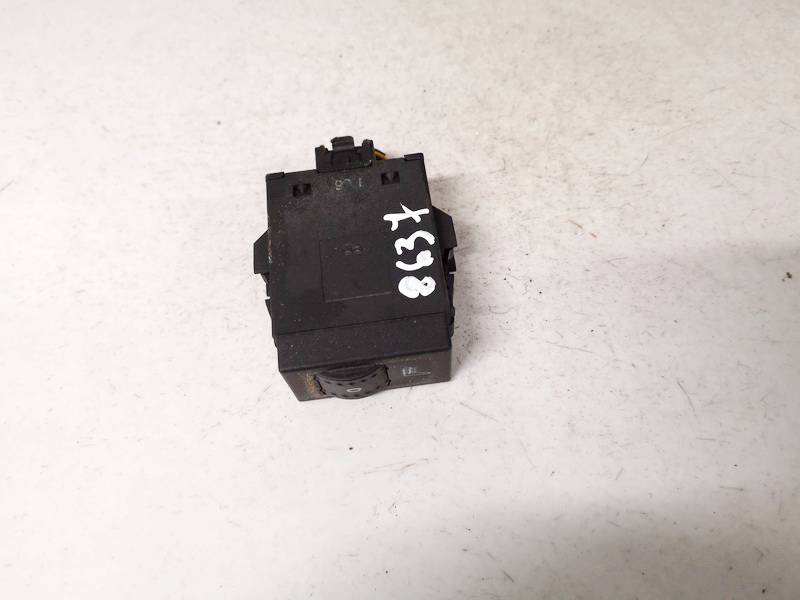 d3l0a used Heated Seat Switch Ford Focus 2006 1.6L EIS01790414 Used