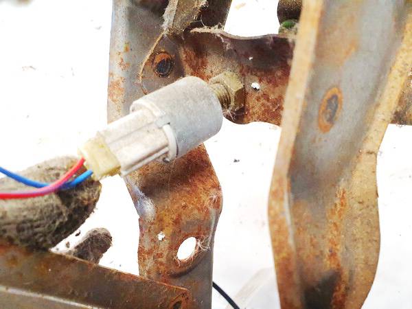 Toyota Previa 2002 Bremžu lukturu sensors