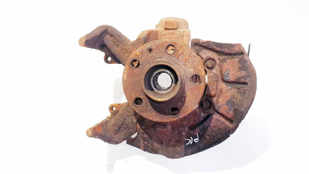 Volkswagen Golf 2000 Steering knuckle - FRONT LEFT