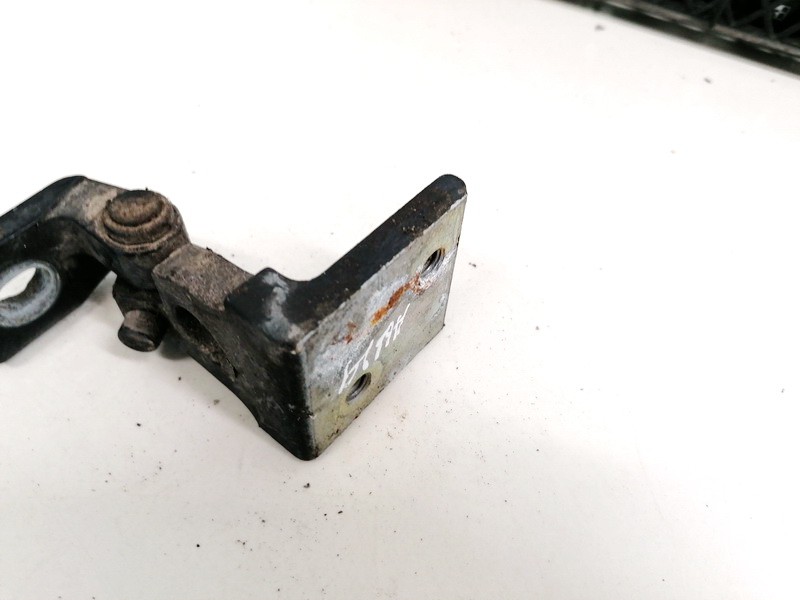 Audi A4 1996 Priekiniu duru vyris P. - Thumbnail 2