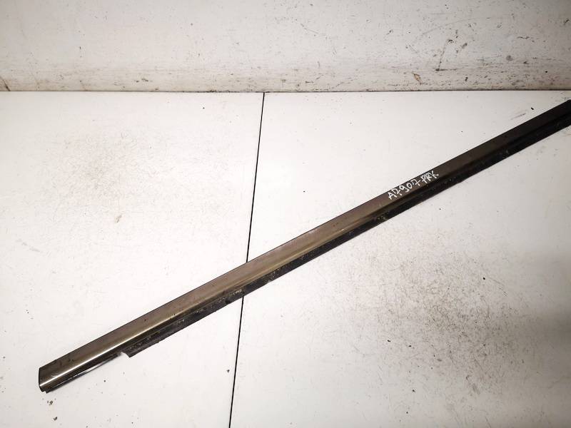 Mercedes-Benz C-CLASS 2001 Listwa szyby drzwi - PRZEDNIE LEWE