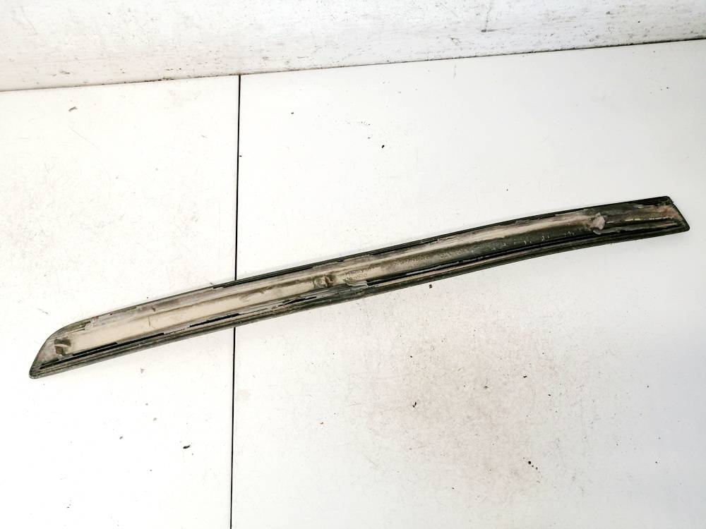 08620171 Volvo V50 2005 Durvju ārējais molding - AIZMUGURE PA LABI - Thumbnail 2