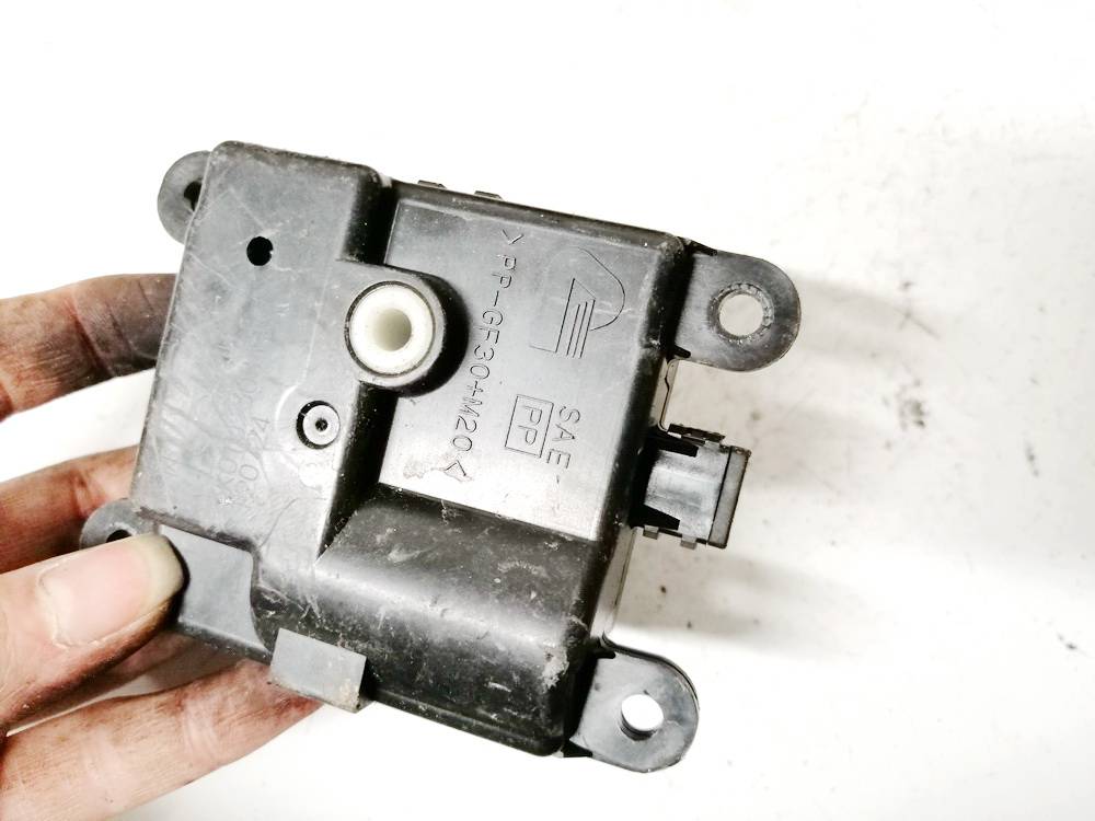 3K01030840 Nissan 350 Z 2004 Heater Vent Flap Control Actuator Motor - Thumbnail 3