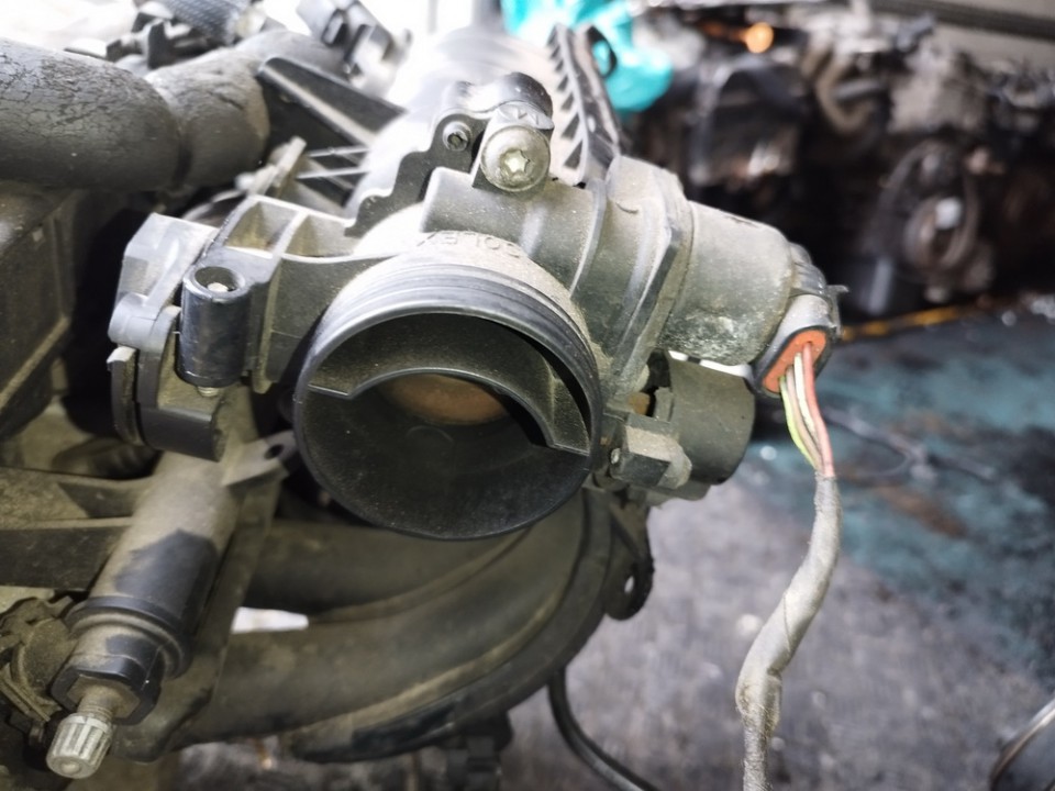 used used High Flow Throttle Body Valve (Air Control Valve) Citroen C2