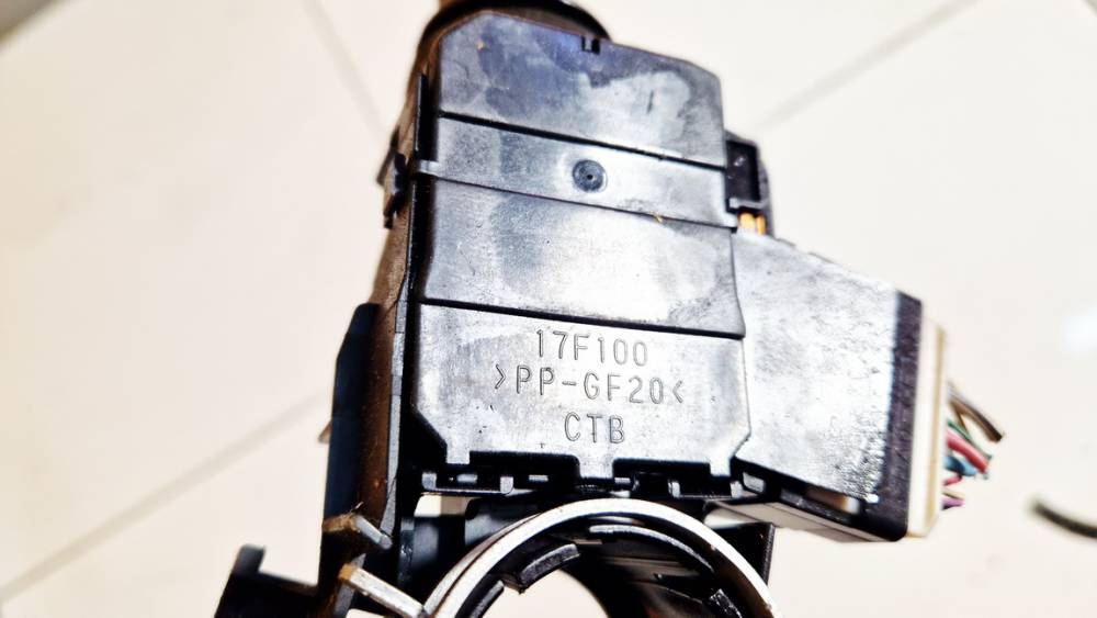 17F100 Toyota Yaris 2006 Turn Indicator and wiper stalk switch - Thumbnail 3