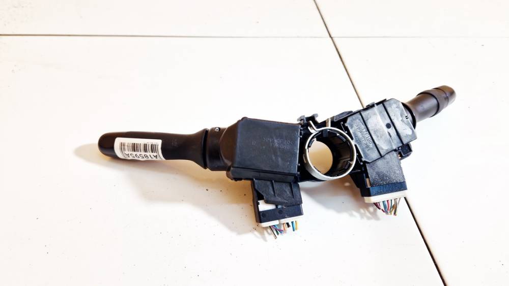 17F100 Toyota Yaris 2006 Turn Indicator and wiper stalk switch - Thumbnail 2