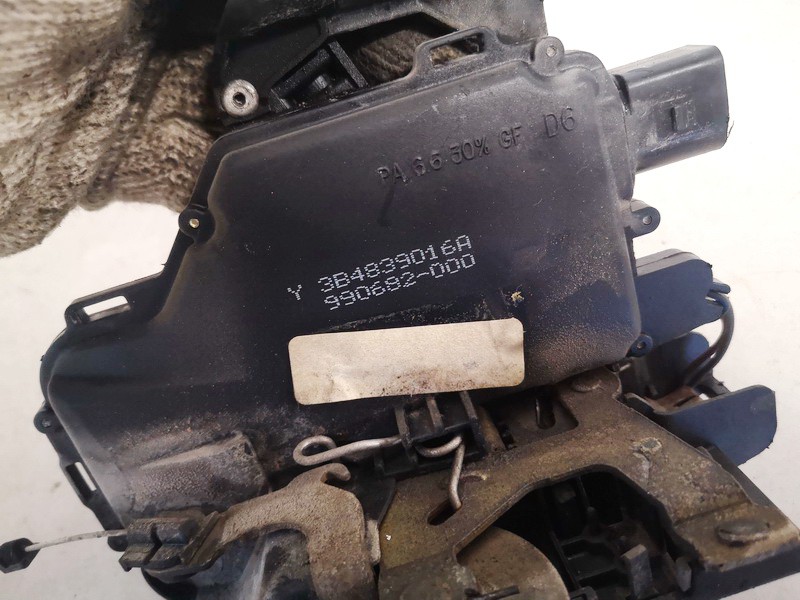 3B4839016A Volkswagen Passat 1999 Door Lock Mechanism - REAR RIGHT - Thumbnail 3