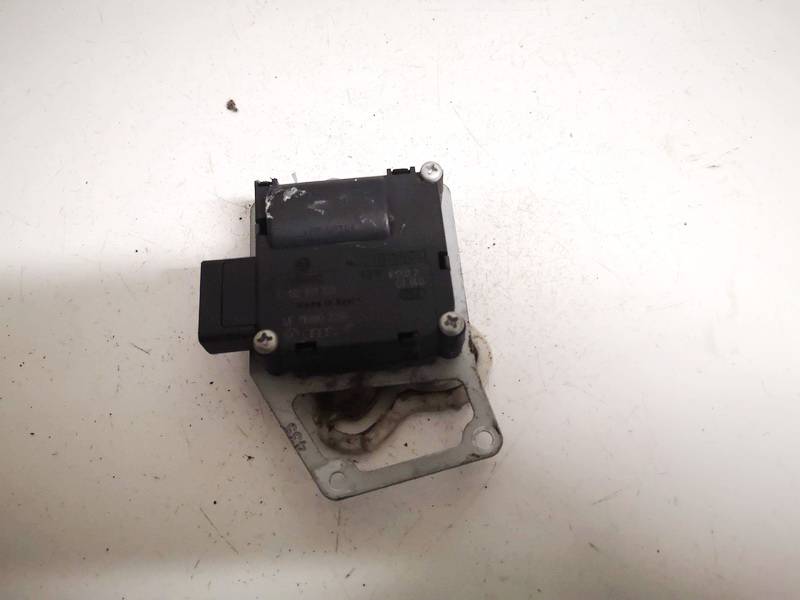 4E0820511 Audi A8 2002 Heater Vent Flap Control Actuator Motor