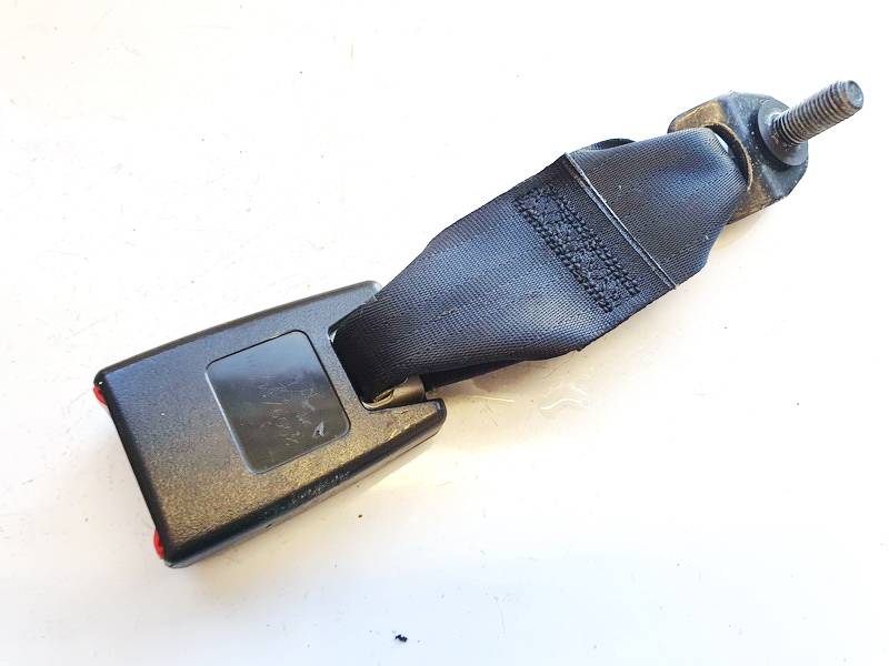 20091128 Nissan Cube 2010 Ответная часть ремня безопасности - задний левый