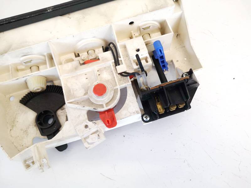 Audi 100 1994 Climate Control Panel (heater control switches) - Thumbnail 3