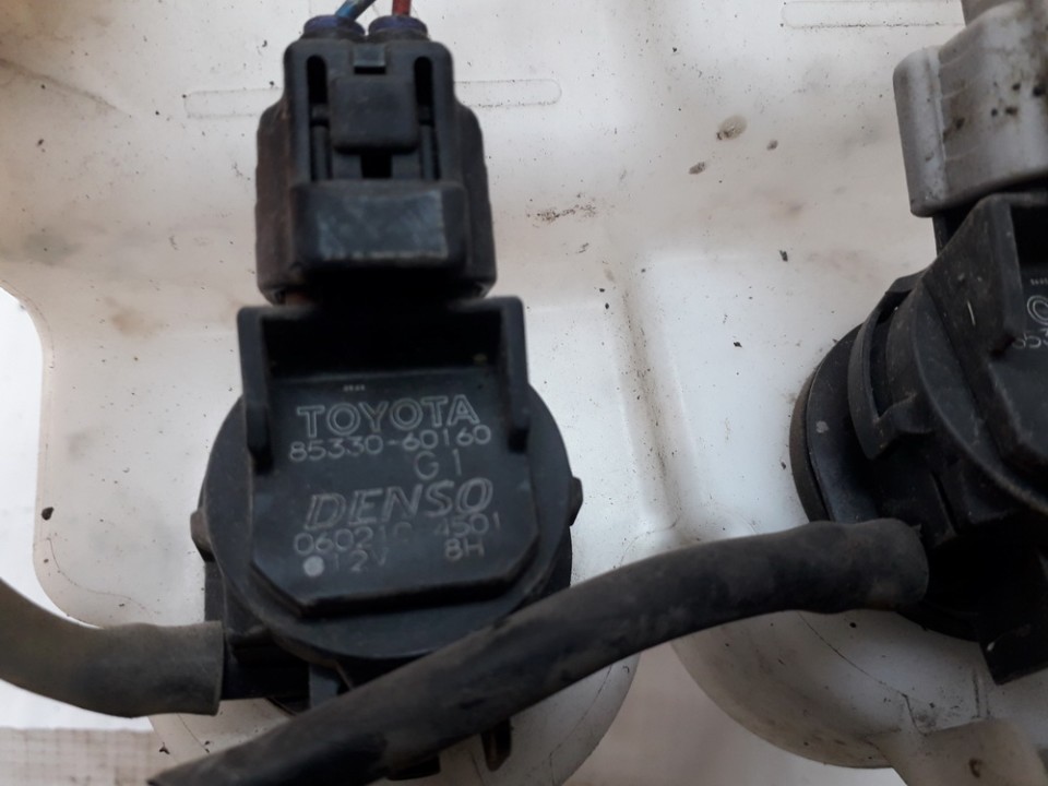 8533060160 Toyota RAV-4 2007 Windshield Windscreen Washer Pump