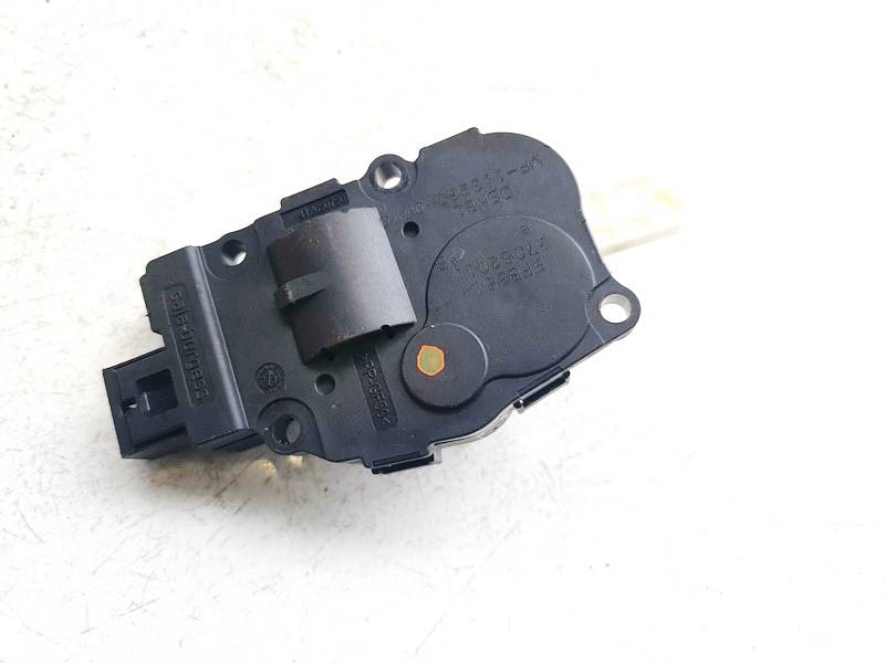 EFB351 Jaguar XJ 2012 Heater Vent Flap Control Actuator Motor - Thumbnail 2