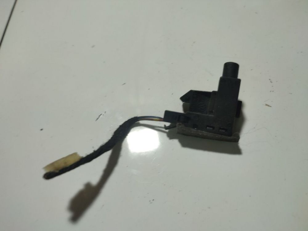 1J0947561 Volkswagen Polo 2008 Brake Light Switch (sensor) - Switch (Pedal Contact)