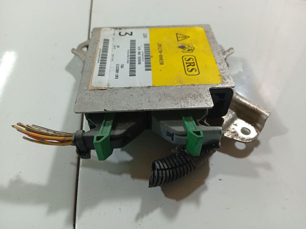 891700H030 Toyota Aygo 2006 Komputer SRS airbag – moduł sterujący poduszek powietrznych - Thumbnail 2