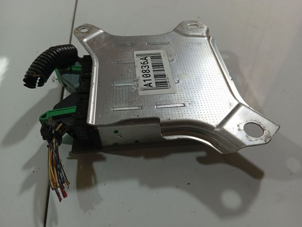 891700H030 Toyota Aygo 2006 Komputer SRS airbag – moduł sterujący poduszek powietrznych - Thumbnail 3