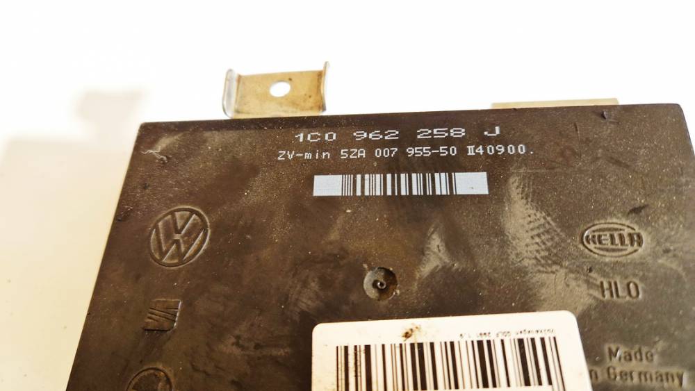 1C0962258J Volkswagen Golf 2001 General Module Comfort Relay (Unit) - Thumbnail 2