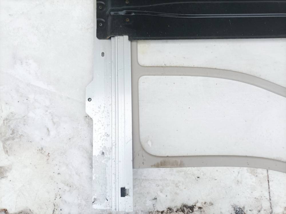 Nissan Cube 2010 Kattoluukku - Thumbnail 3