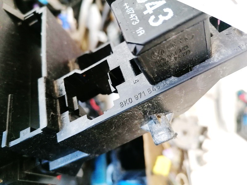 8K0971845A Audi A5 2007 Fuse box - Thumbnail 3