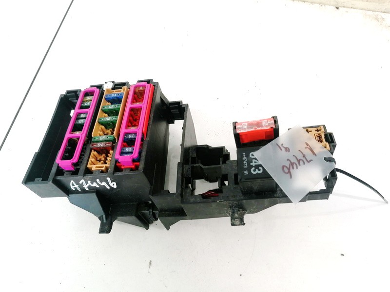 8K0971845A Audi A5 2007 Fuse box