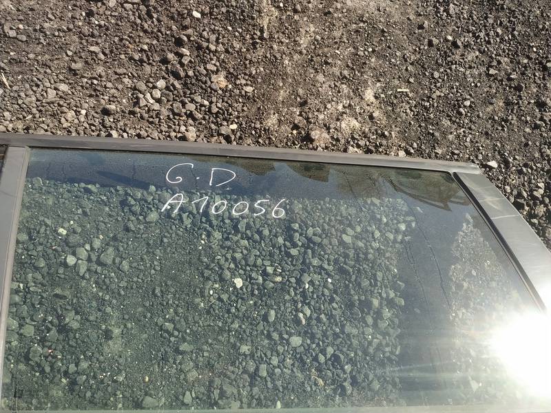 AS2 Opel Vectra 2005 Oven lasi - TAKANA OIKEALLA