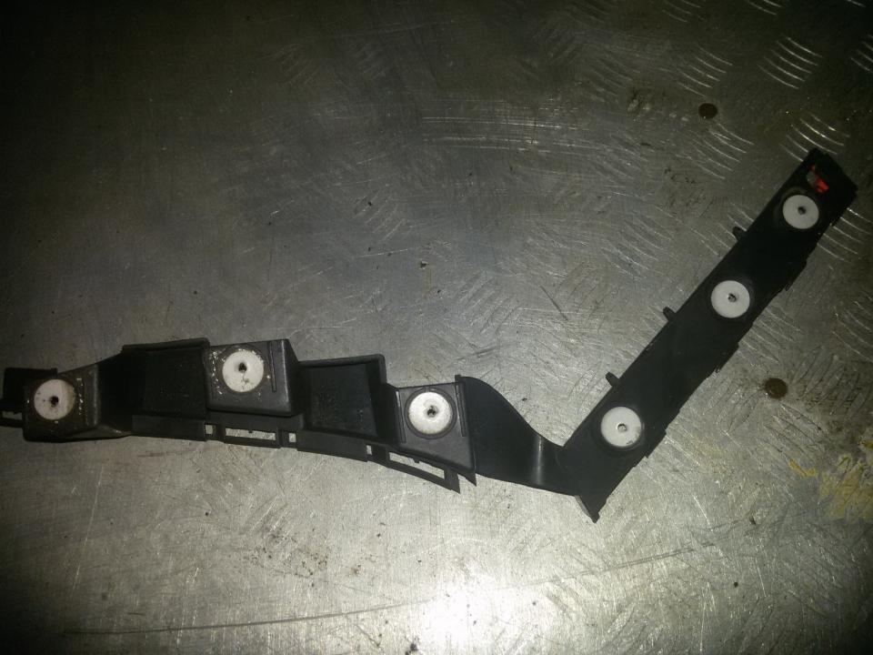 13179904 Opel Corsa 2007 Puskurin kiinnike - TAKANA OIKEALLA