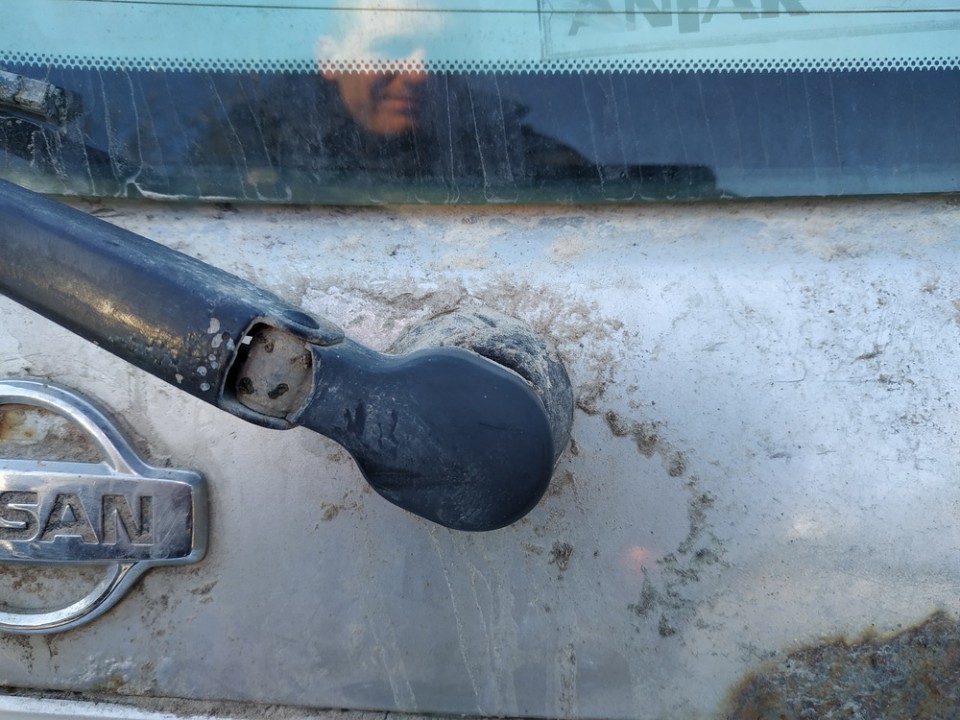 Nissan Almera 2000 Takalasin pyyhkimen moottori - TAKANA - Thumbnail 3