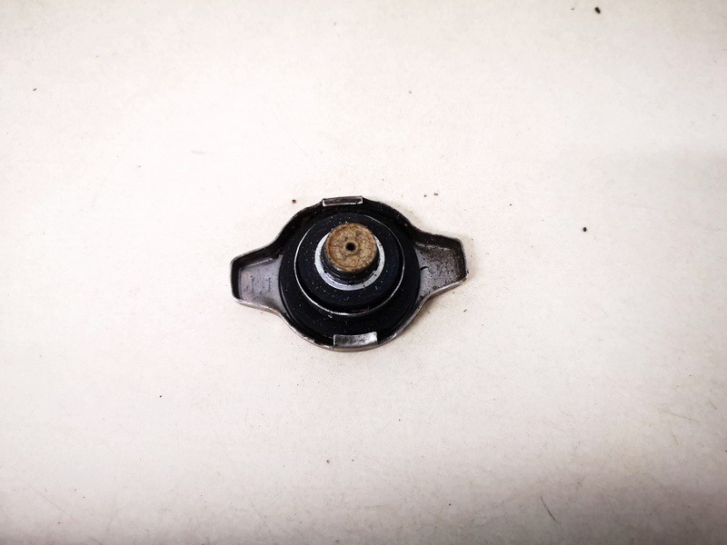 used used Engine Coolant Expansion Tank Cap, Radiator Cap, Reservoir